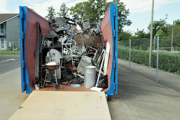 Best Junk Hauling Services  in Bernie, MO